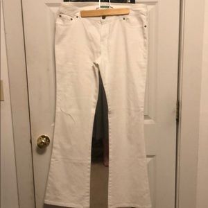 White Lilly Jeans